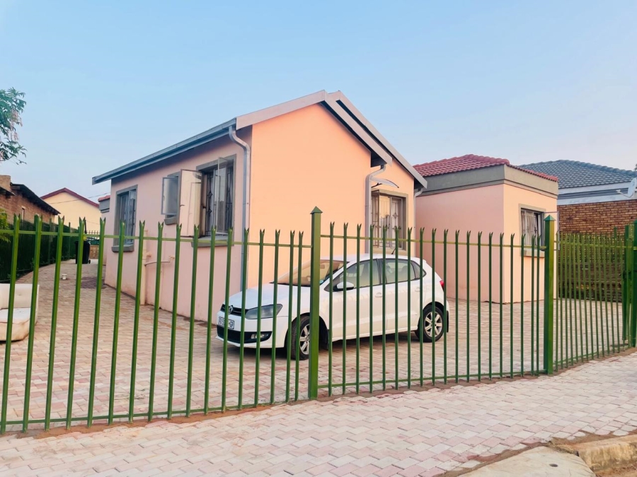 2 Bedroom Property for Sale in Mabopane North West